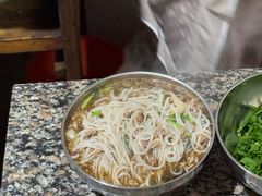 -正宗杨记普洱酸醋米线(总店)