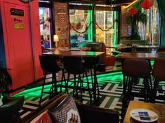 -Famous肥猫墨西哥音乐餐吧(五棵松华熙LIVE店)