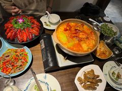 -聚汇三少·龙虾·中餐厅(莫邪路新天地店)