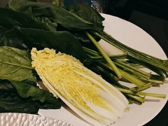 -牛YO寿喜烧·铁板烧和牛火锅自助(市府恒隆店)
