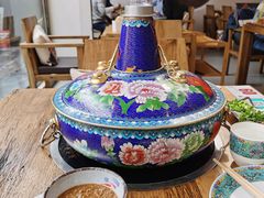 -毛辣果·贵州红酸汤牛肉火锅(西单店)