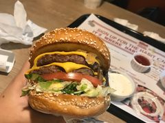 -The Habit Burger Grill 哈比特汉堡(复兴soho店)