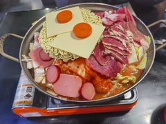 泡菜五花肉锅-炙韩料理·部队锅专门店