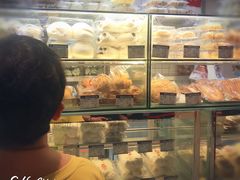 -白玉兰食品甜凤店(合生汇店)