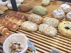 -焙丽拾光(麦凯乐直营店)