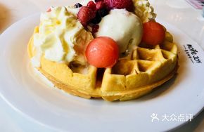Berry Mochi Pancake