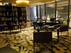 67夜色中我的空间-上海外滩英迪格酒店