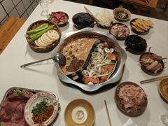 -岗上渣渣老火锅(两路口店)