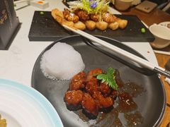 红酒泡沫牛仔粒-荟廷·晶萃(陆家嘴尚悦湾店)
