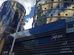 -鑫海汇海鲜烤肉火锅自助(七彩城店)