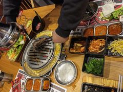 -青瓦炭韩潮烤肉(花园道店)