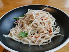 手撕杏鲍菇-汝是素•文创素食馆(金月湾店)