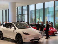 -TESLA 特斯拉(广州天环广场体验店)