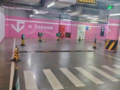 -白玉兰广场停车场