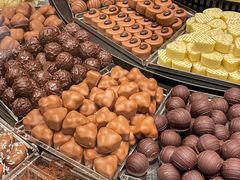 -Laderach 莱德拉(上海环贸iapm店)