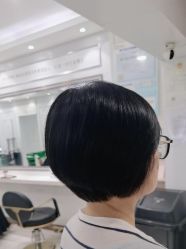 -镁连社·美联社