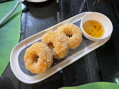 炸虾饼配泰国梅子酱-帕蓝·暹罗料理(大学路店)