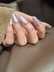 -蜜丝卡伦美甲美睫半永久