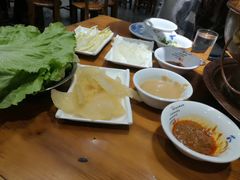 -老北京热气涮羊肉·小龙虾·烤鱼(呼玛路店)
