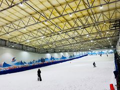 -乔波室内滑雪场