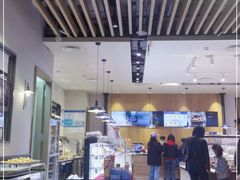 -巴黎贝甜(大宁国际商业广场店)