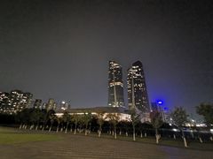 -南京眼步行桥