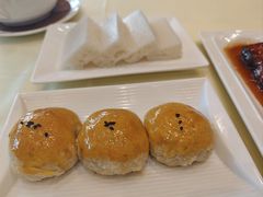蜜汁叉烧酥-兴悦酒家(保利克洛维店)