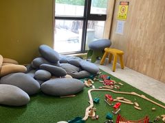 -艾瑞克儿童艺术创想(海马公园店)