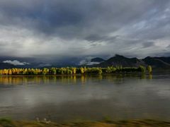 android_upload_pic-羊卓雍措