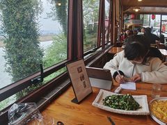 -红灯笼姥姥饭店·江景餐厅