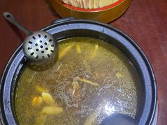 -菌之家·专业纯野生菌火锅·特色炒菌