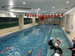 -小蓝鲸游泳培训基地(积水潭店)