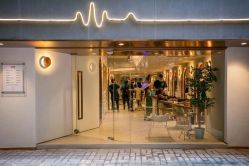 -苏豪路易士·嘉玛发廊