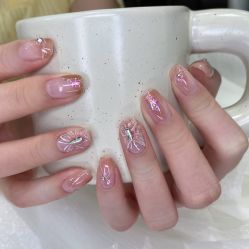 -花岐款式专研健康美甲沙龙