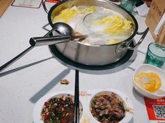 -浪里寻·臻牛养生牛肉火锅(方圆荟店)
