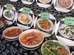 -侬佳蒸菜馆(听潮店)