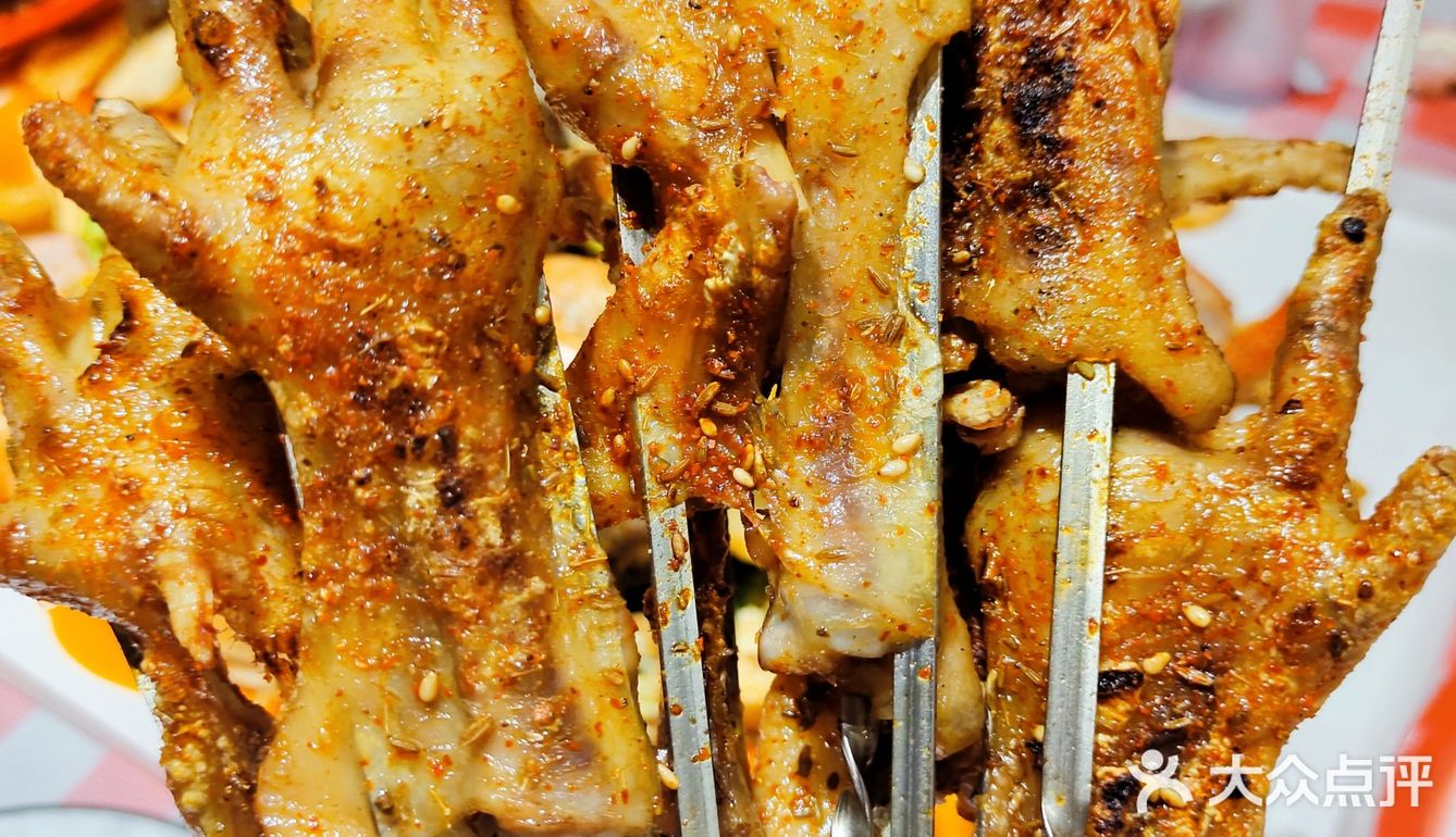 威海山大～海鲜烧烤大排档[种草][种草][种草]