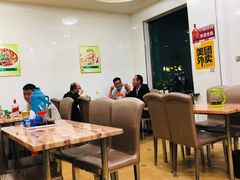 大堂-苏莱特色牛骨滩羊手抓馆(长城东街总店)