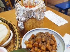 -包整·丝娃娃(一览甲秀楼风景店)