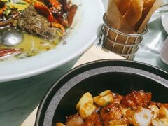 -荷花亭·湖北融合菜(十堰武商MALL店)