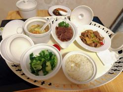 -童谣里医疗级月子中心(独栋湖景店)