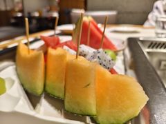 -海底捞火锅鲜切牛肉主题店(长寿路店)