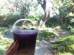 -Chom Cafe and Restaurant