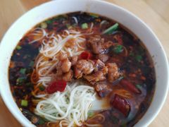 -内江牛肉面回香餐饮(晨辉东路店)