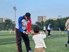 -Riverside河畔少儿足球培训(前滩店)