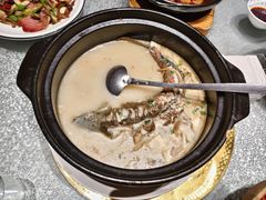 -土砂锅生态山庄·非遗砂锅雅鱼