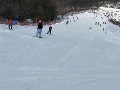 -大别山南武当滑雪场