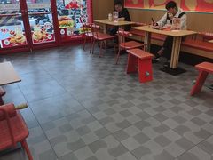 -塔斯汀中国汉堡(夏良地铁口店)