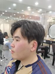 -藤野造型烫染·漂发