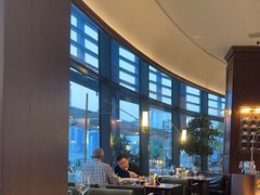 -MONICH牛排融合餐厅(和义大道购物中心店)